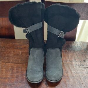 EMU Australia Ambrose Suede Leather Sheepskin Lining Black/Gray Women's Size 6